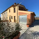 Κατάλυμα σε φάρμα Casale La Rosa Azzurra Ponte Buggianese